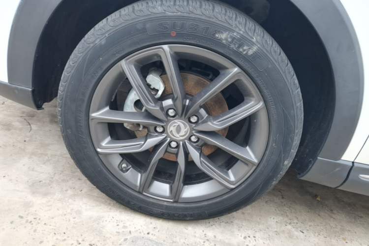 Used Dongfeng Fengon ix5 2019 220T CVT ZhiShang Version China VI Standard Exterior 4
