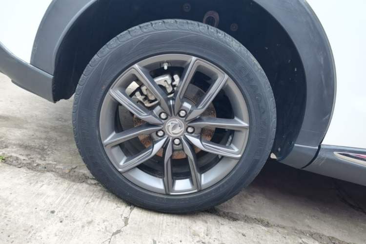 Used Dongfeng Fengon ix5 2019 220T CVT ZhiShang Version China VI Standard Exterior 5