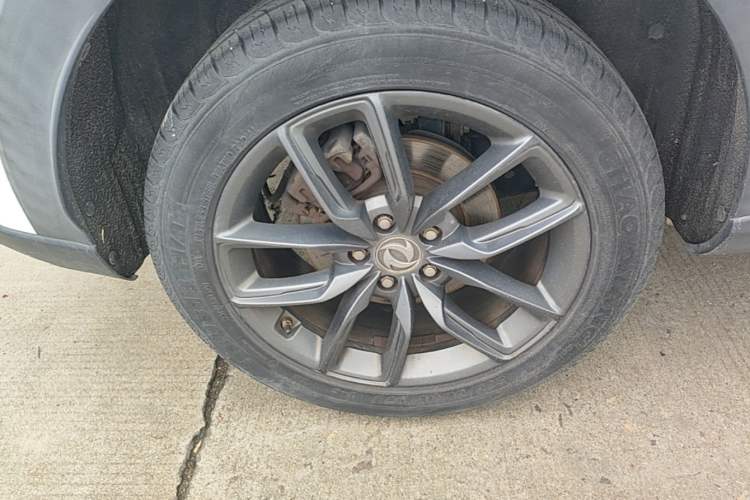 Used Dongfeng Fengon ix5 2019 220T CVT ZhiShang Trim China V Standard Exterior 5