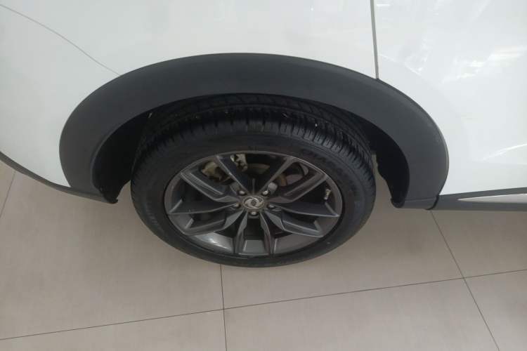 Used Dongfeng Fengon ix5 2019 220T CVT ZhiShang Version China VI Standard Exterior 8