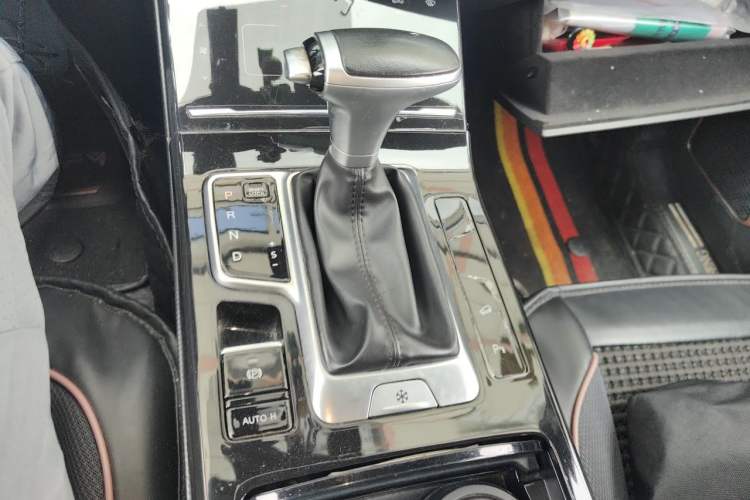 Used Dongfeng Fengon ix5 2019 220T CVT Zhiyue Trim China V Emission Standard Gear Lever