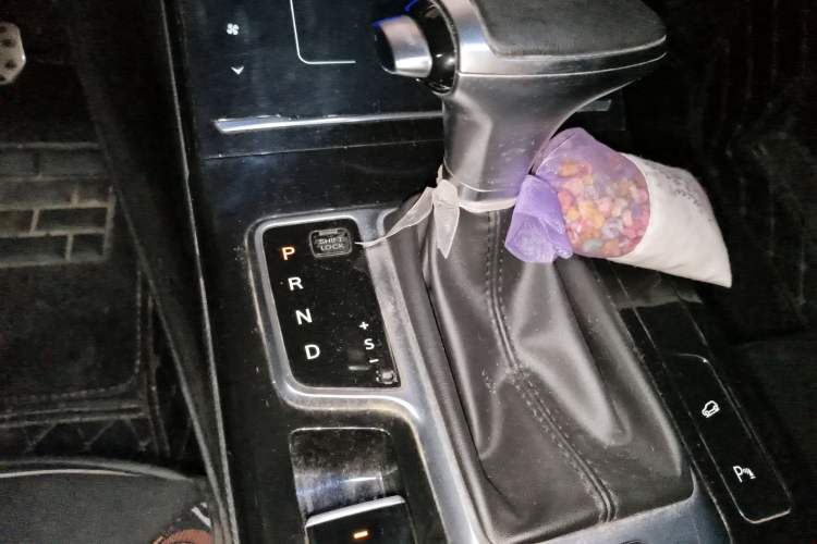 Used Dongfeng Fengon ix5 2019 220T CVT Zhiyue Trim China V Emission Standard Gear Lever