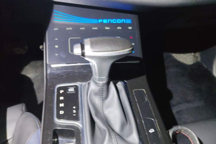 Used Dongfeng Fengon ix5 2019 220T CVT Zhiyue Trim China V Emission Standard Gear Lever