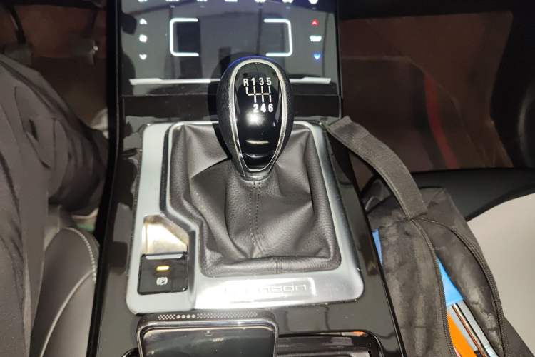 Used Dongfeng Fengon ix5 2019 220T Manual Smart Version China VI Standard Gear Lever