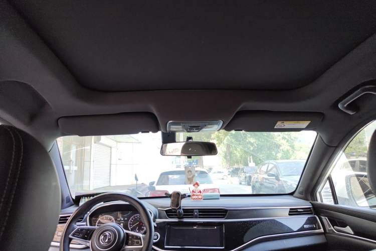 Used Dongfeng Fengon ix5 2019 220T CVT ZhiShang Trim China V Standard Headliner