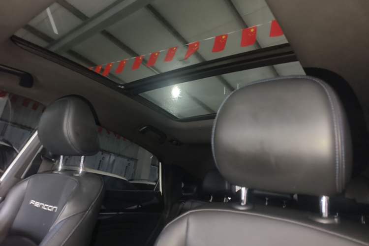 Used Dongfeng Fengon ix5 2019 220T CVT Zhiyue Trim China V Emission Standard Headliner