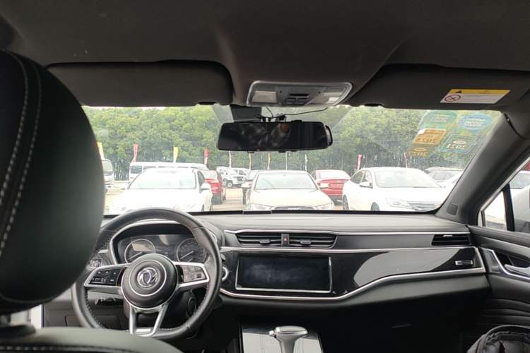 Used Dongfeng Fengon ix5 2019 220T CVT ZhiShang Trim China V Standard Headliner