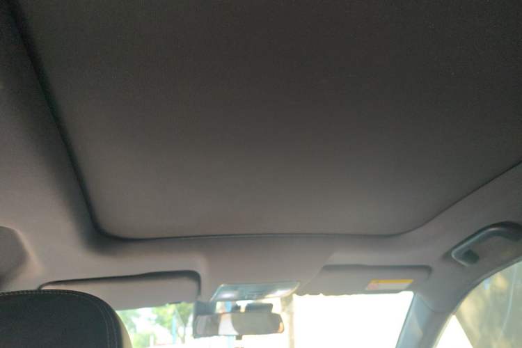 Used Dongfeng Fengon ix5 2019 220T Manual Smart Version China V Standard Headliner