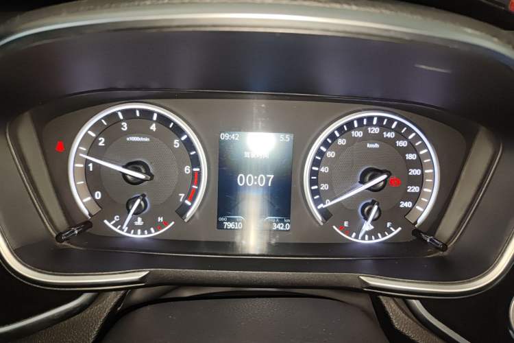 Used Dongfeng Fengon ix5 2019 220T Manual Smart Version China VI Standard Instrument Cluster