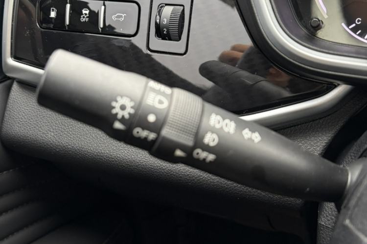 Used Dongfeng Fengon ix5 2019 220T CVT Zhiyue Trim China VI Standard Interior 8