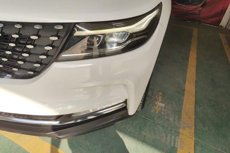 Used Dongfeng Fengon ix5 2019 220T CVT ZhiShang Trim China V Standard Left Front Headlight