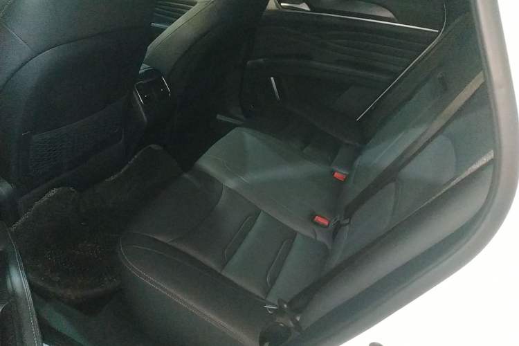 Used Dongfeng Fengon ix5 2019 220T Manual Smart Version China VI Standard Left Rear Seat