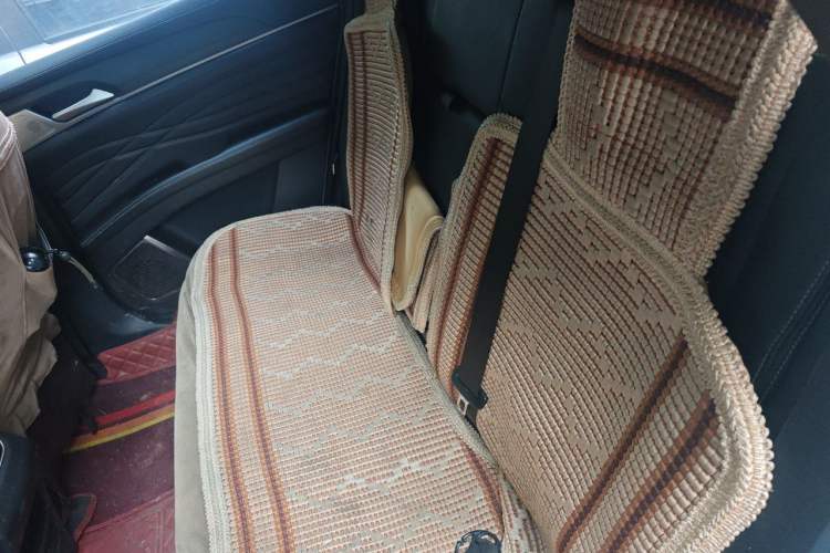 Used Dongfeng Fengon ix5 2019 220T CVT Zhiyue Trim China V Emission Standard Left Rear Seat