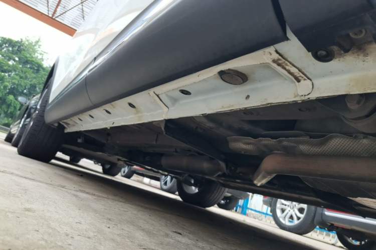 Used Dongfeng Fengon ix5  Left Side Sill
