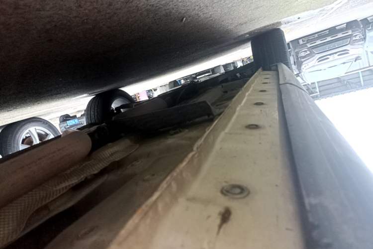 Used Dongfeng Fengon ix5 2019 220T CVT ZhiShang Trim China V Standard Left Side Sill