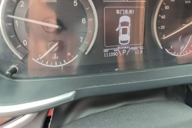 Used Dongfeng Fengon ix5 2019 220T CVT ZhiShang Version China VI Standard Odometer Close Up