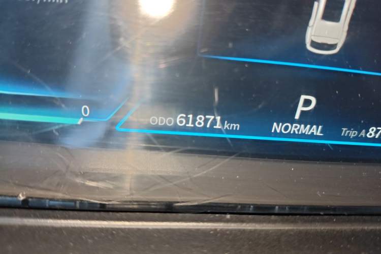 Used Dongfeng Fengon ix5 2019 280TGDI CVT ZhiZun Trim China V Emission Standard Odometer Close Up