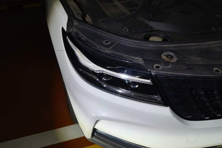 Used Dongfeng Fengon ix5 2019 220T CVT Zhiyue Trim China V Emission Standard Right Front Headlight