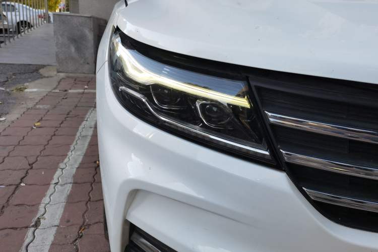 Used Dongfeng Fengon ix5 2019 280TGDI CVT Smart Version China V Standard Right Front Headlight