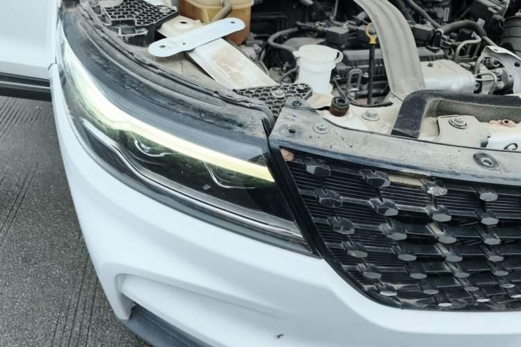 Used Dongfeng Fengon ix5 2019 220T CVT Zhiyue Trim China V Emission Standard Right Front Headlight