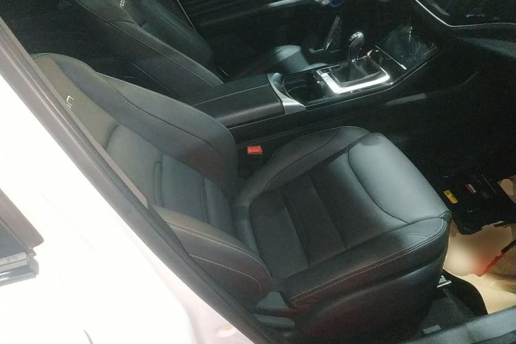 Used Dongfeng Fengon ix5 2019 220T Manual Smart Version China VI Standard Right Front Seat