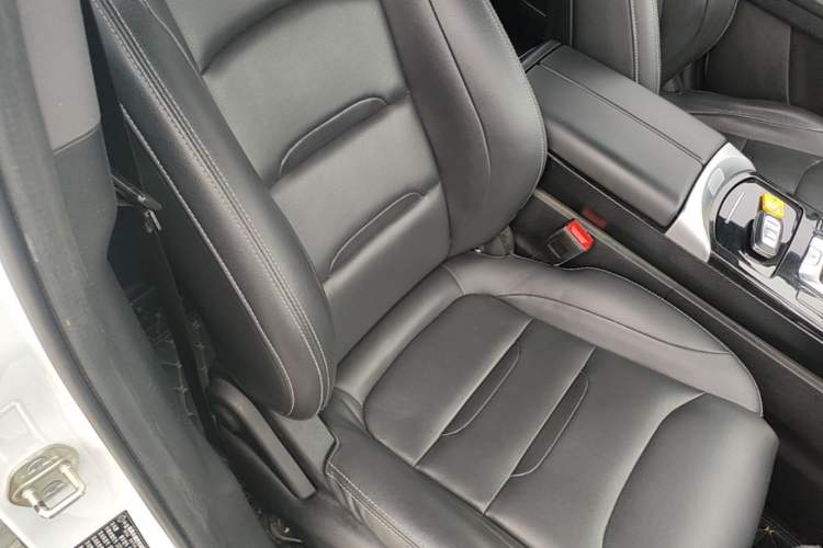 Used Dongfeng Fengon ix5 2019 220T CVT ZhiShang Trim China V Standard Right Front Seat