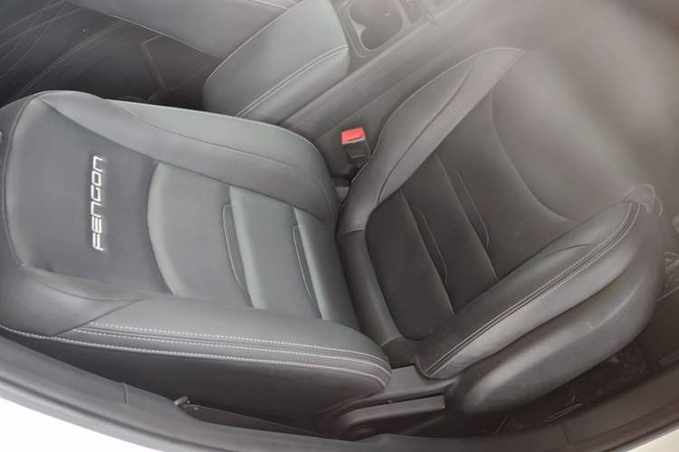 Used Dongfeng Fengon ix5 2019 220TGDI CVT Zhiya Trim China VI Standard Right Front Seat