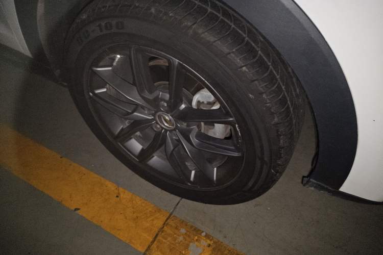 Used Dongfeng Fengon ix5 2019 220T CVT Zhiyue Trim China V Emission Standard Right Front Wheel Hub