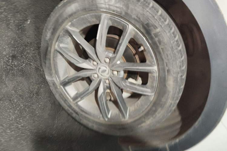 Used Dongfeng Fengon ix5 2019 220T CVT ZhiShang Trim China V Standard Right Front Wheel Hub