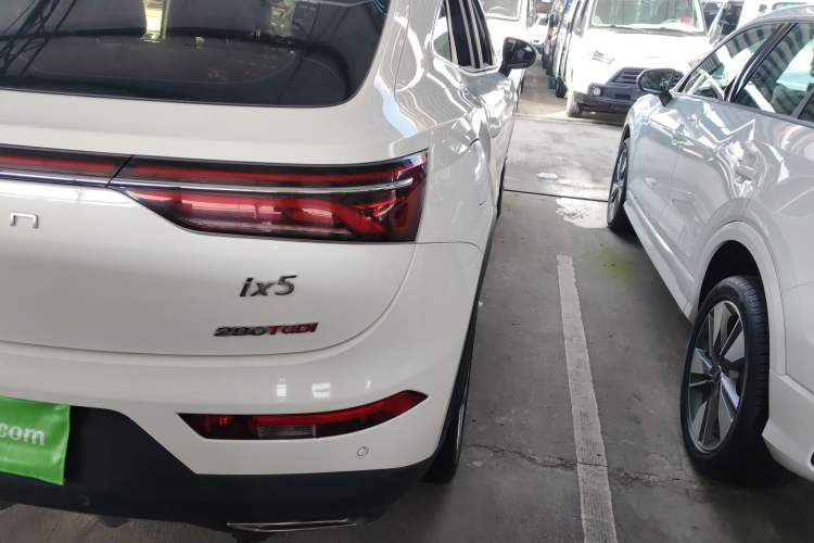 Used Dongfeng Fengon ix5 2019 280TGDI CVT ZhiZun Trim China V Emission Standard Right Rear Taillight
