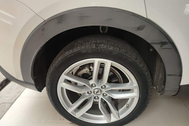 Used Dongfeng Fengon ix5 2019 220T Manual Smart Version China VI Standard Right Rear Wheel Hub