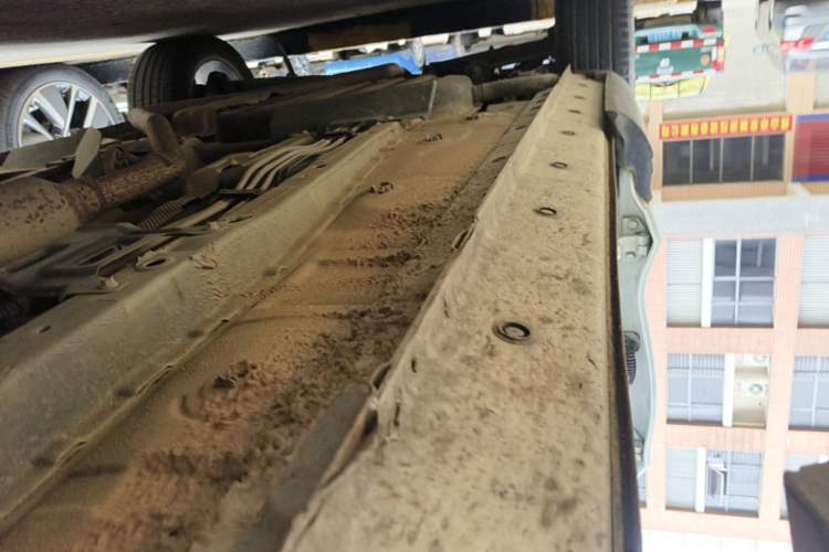 Used Dongfeng Fengon ix5 2019 220T CVT Zhiyue Trim China V Emission Standard Right Side Sill
