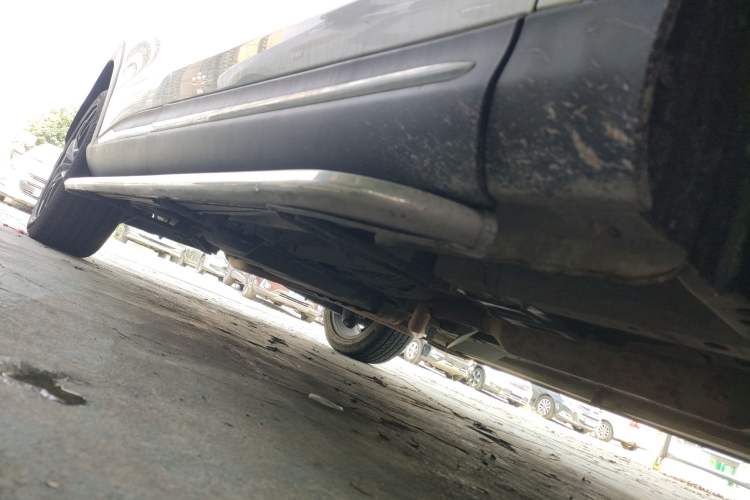 Used Dongfeng Fengon ix5 2019 220T CVT ZhiShang Trim China V Standard Right Side Sill
