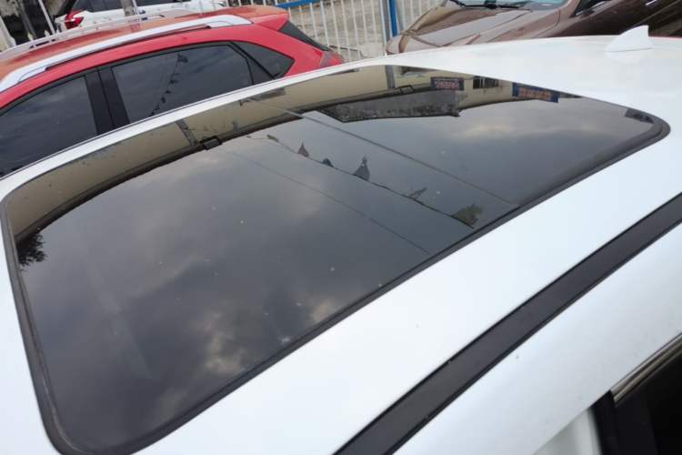 Used Dongfeng Fengon ix5  Roof