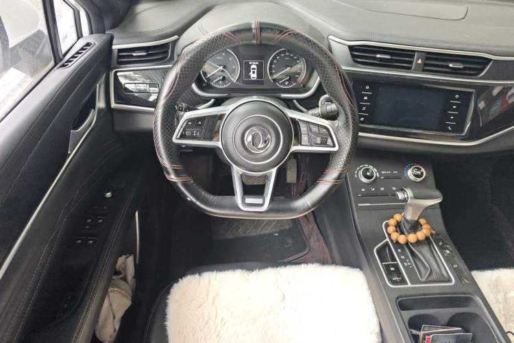 Used Dongfeng Fengon ix5 2019 220TGDI CVT Zhiya Trim China VI Standard Steering Wheel
