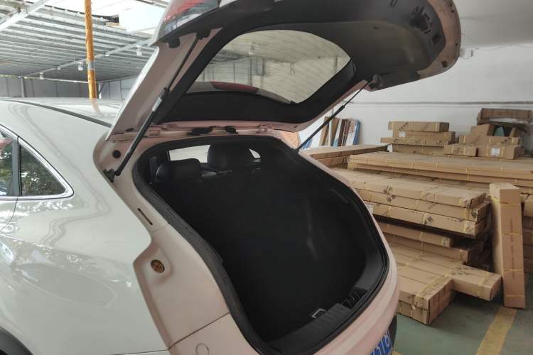 Used Dongfeng Fengon ix5 2019 220T CVT ZhiShang Trim China V Standard Trunk
