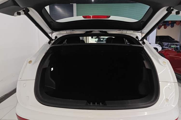 Used Dongfeng Fengon ix5 2019 220T CVT Zhiyue Trim China V Emission Standard Trunk