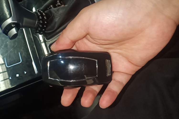Used Dongfeng Fengon ix5 2019 220T CVT ZhiShang Trim China V Standard Vehicle Key