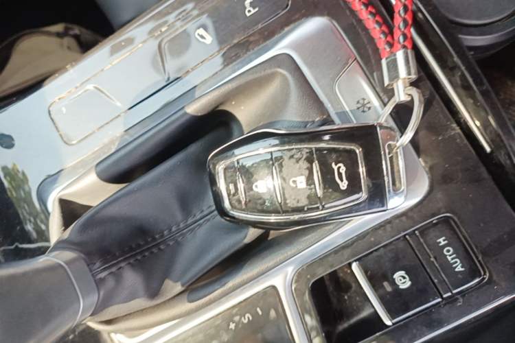 Used Dongfeng Fengon ix5 2019 220T CVT Zhiyue Trim China V Emission Standard Vehicle Key