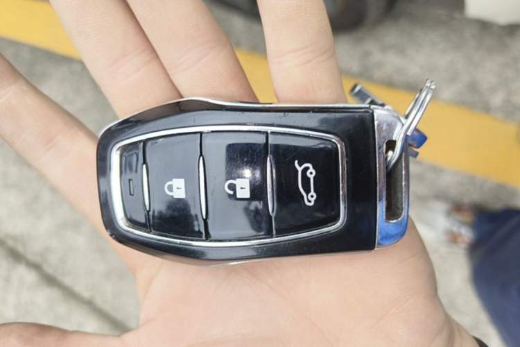 Used Dongfeng Fengon ix5 2019 220T CVT Zhiyue Trim China V Emission Standard Vehicle Key