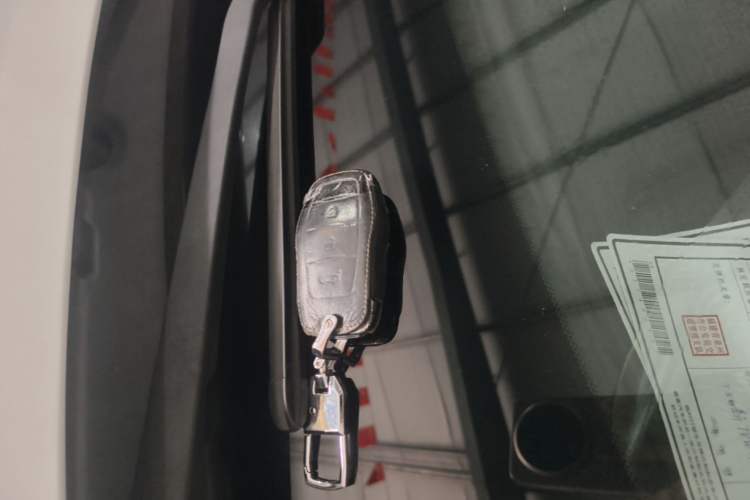 Used Dongfeng Fengon ix5 2019 220T CVT Zhiyue Trim China V Emission Standard Vehicle Key