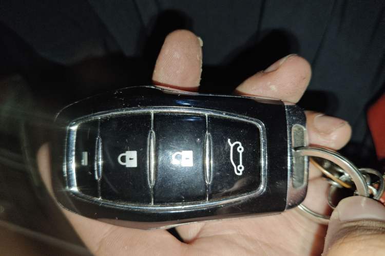 Used Dongfeng Fengon ix5 2019 220T CVT Zhiyue Trim China V Emission Standard Vehicle Key