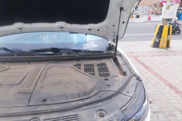 Used Dongfeng Fengon ix5 2021 1.5T Manual Urban Dynamic Edition Engine Bay Left