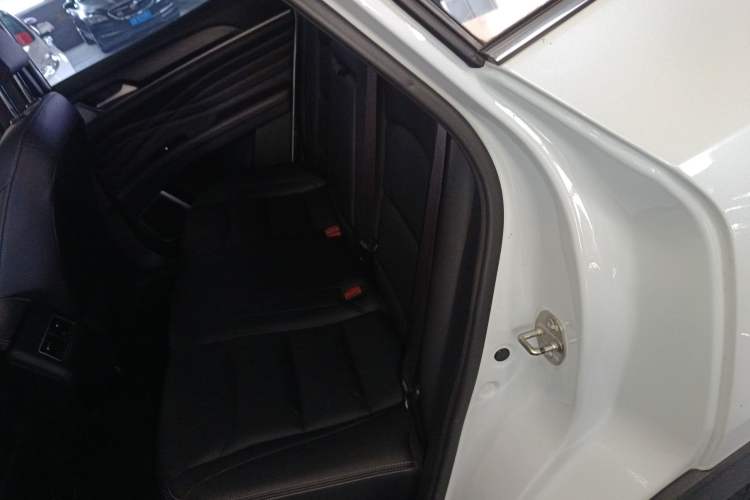 Used Dongfeng Fengon ix5 2021 1.5T CVT Urban Dynamic Edition Left Rear Seat