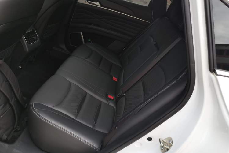 Used Dongfeng Fengon ix5 2021 1.5T CVT Urban Passion Edition Left Rear Seat