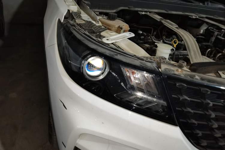 Used Dongfeng Fengon ix5 2021 1.5T CVT Urban Dynamic Edition Right Front Headlight