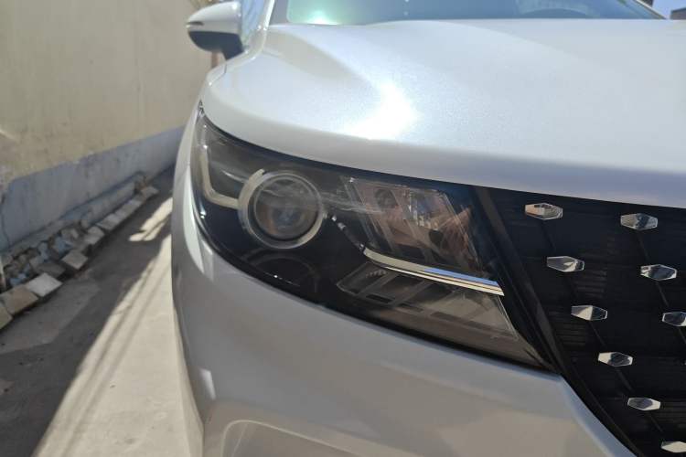 Used Dongfeng Fengon ix5 2021 1.5T CVT Urban Dynamic Edition Right Front Headlight