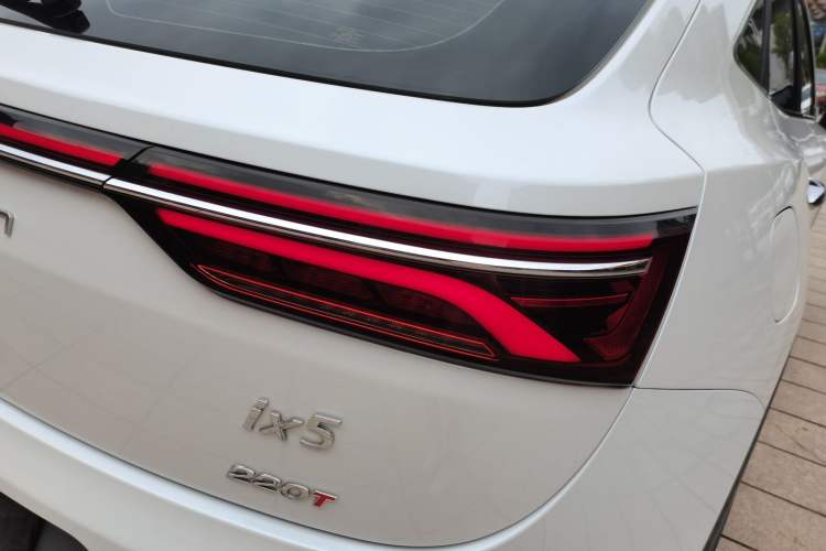 Used Dongfeng Fengon ix5 2021 1.5T CVT Urban Passion Edition Right Rear Taillight