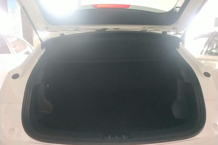 Used Dongfeng Fengon ix5 2021 1.5T CVT Urban Dynamic Edition Trunk