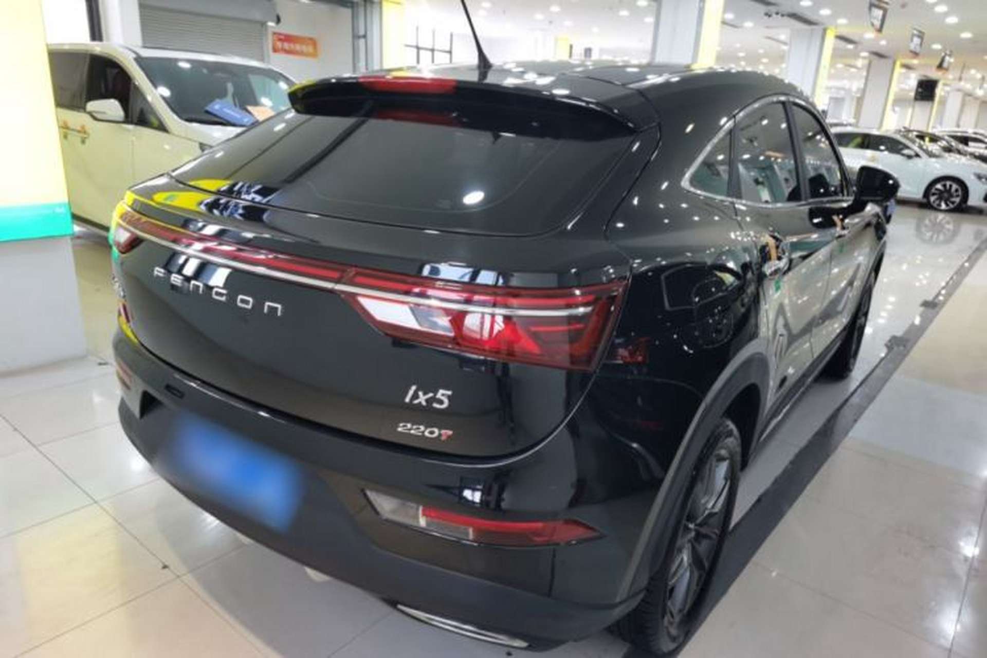Used Dongfeng Fengon ix5 2022 1.5T CVT Urban Luxury Edition Rear Right 45 Deg